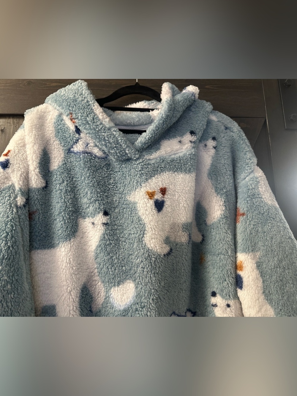 Eyitupc Cozy Polar Bear Unisex Oversize Blanket Hoodie - OS - Picture 3 of 10